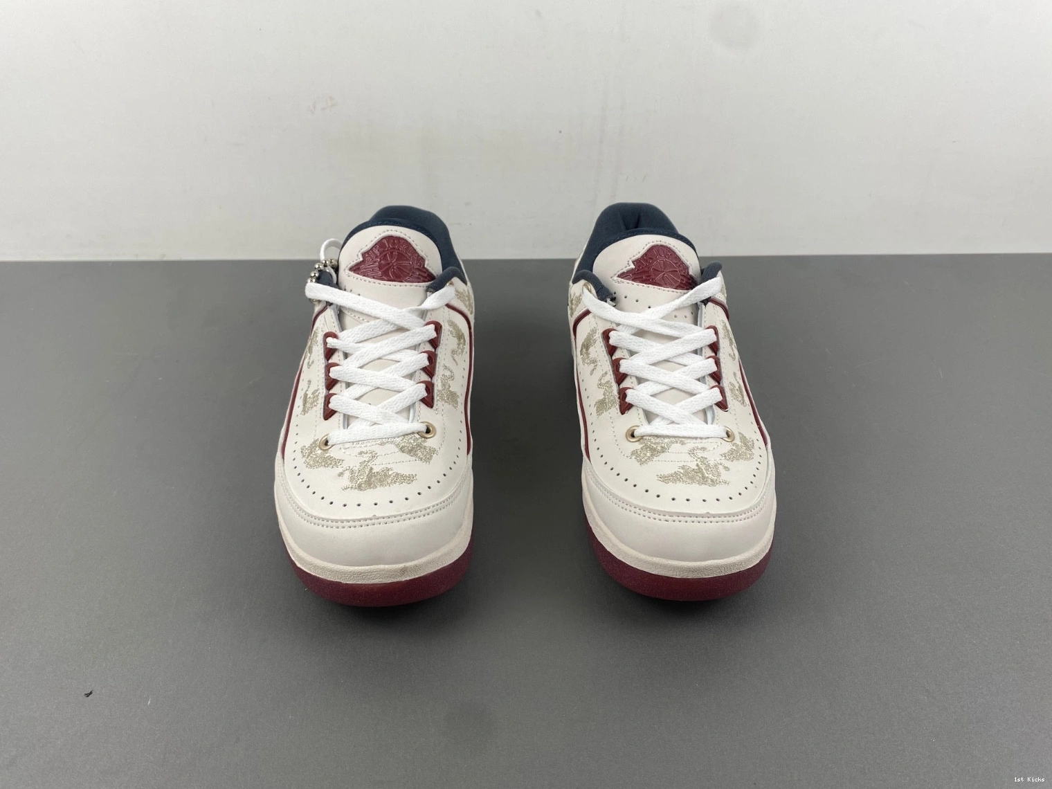 - Dragon the Retro 2 of Jordan Low Men's Year FJ3468-100 0217